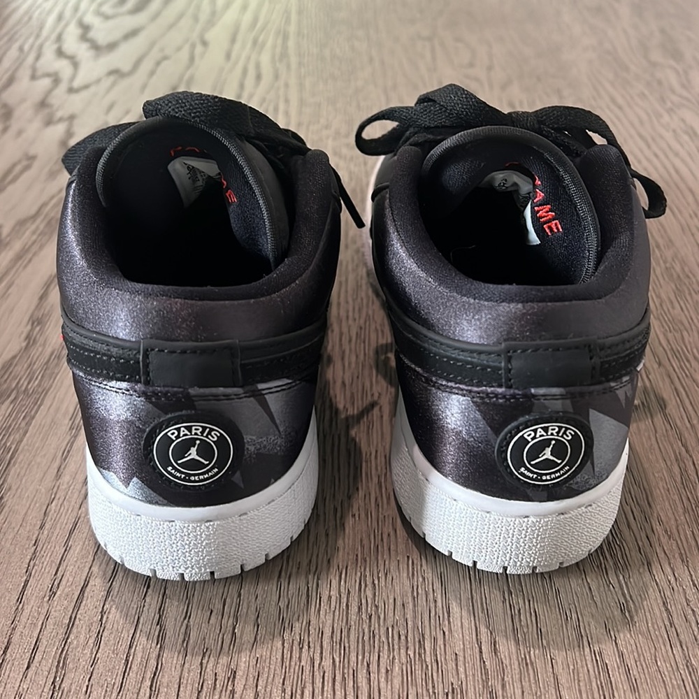 Nike Paris Saint-Germain x Air Jordan low black - Picture 5 of 9